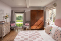 Reading retreat - Bedroom 6