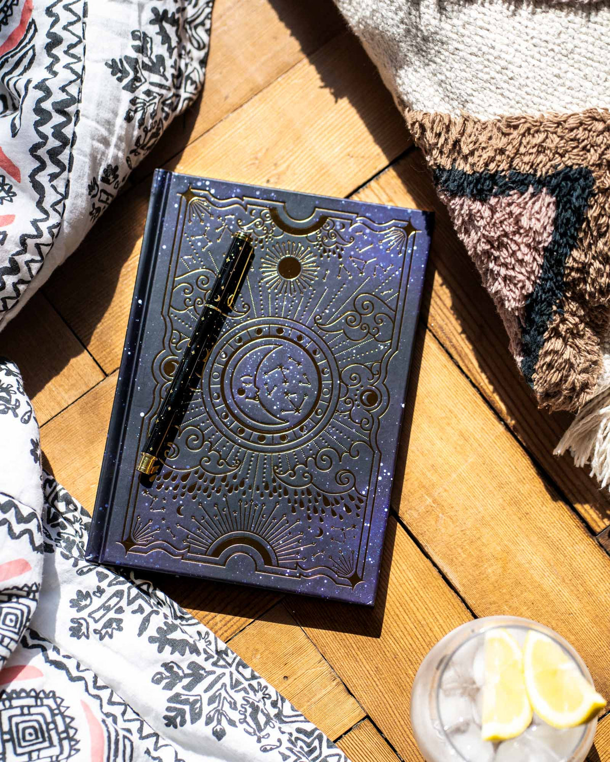 La Lune Bookmark